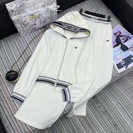 2025年11月21日入荷秋冬新作Diorセットファッション...