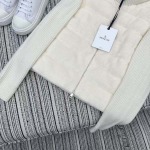 2025年11月22日入荷秋冬新作Monclerダウンジャケットファッション/誕生日プレゼント/贈り物 can工場