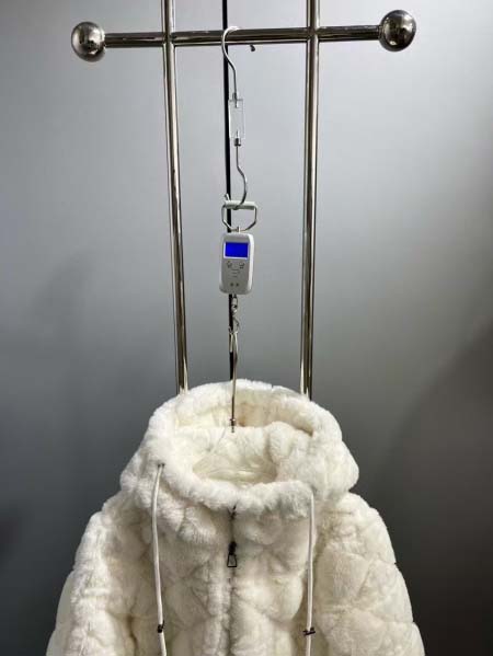 2025年11月22日入荷秋冬新作Diorダウンジャケットフ...