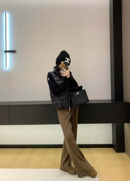 2025年11月22日入荷秋冬新作Monclerダウンジャケ...