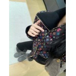 2025年11月23日入荷秋冬新作Louis Vuittonダウンジャケットファッション/誕生日プレゼント/贈り物 can工場