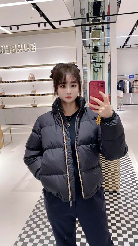 2025年11月23日入荷秋冬新作Burberryダウンジャ...