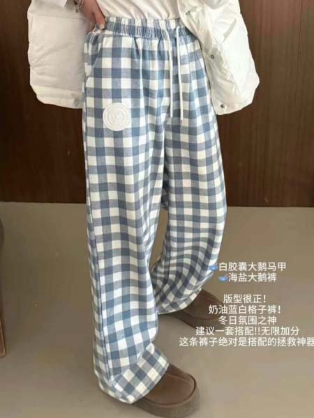 2025年11月23日入荷秋冬新作カナダ グース ズボン フ...