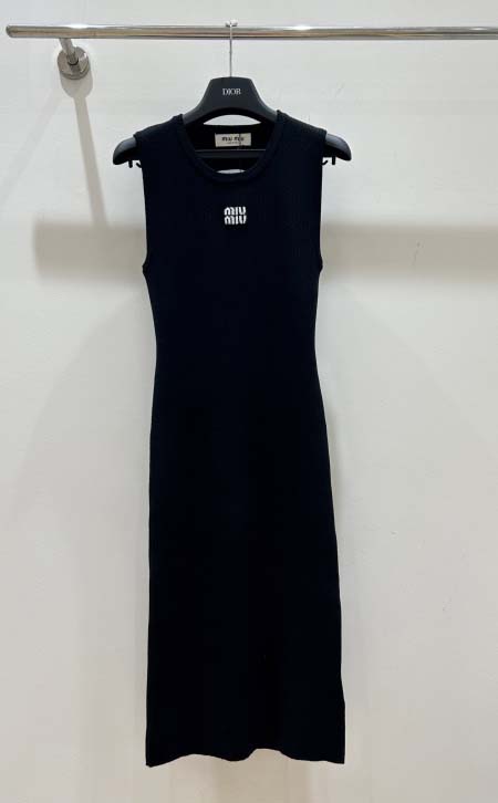 2025年11月24日入荷秋冬新作miumiuファッション/...