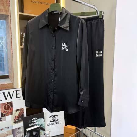 2025年11月24日入荷秋冬新作miumiuセット ファッ...