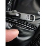 2025年11月25日入荷秋冬新作Pradaダウンジャケット高級なプレゼント/誕生日プレゼント/高品質/メンツ/記念品/ wenzhou工場