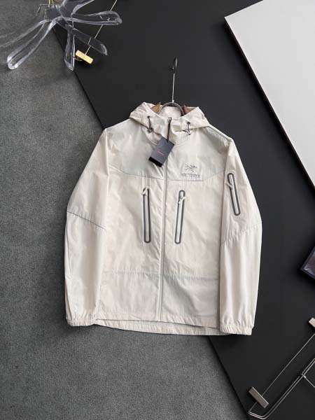 2025年11月26日入荷秋冬新作ARCTERYXジャケット...