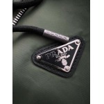 2025年11月26日入荷秋冬新作Pradaジャケット高級なプレゼント/誕生日プレゼント/高品質/メンツ/記念品/ wenzhou工場