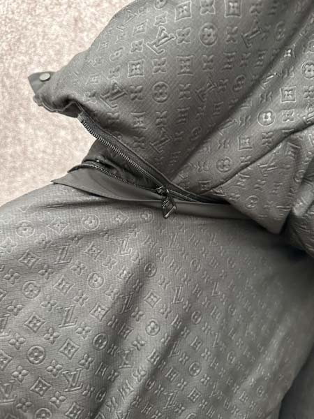 2025年12月1日秋冬新作Louis Vuittonダウンジャケット高品質人気商品/LDF工場