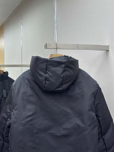 2025年12月1日秋冬新作Pradaダウンジャケット高品質人気商品/LDF工場