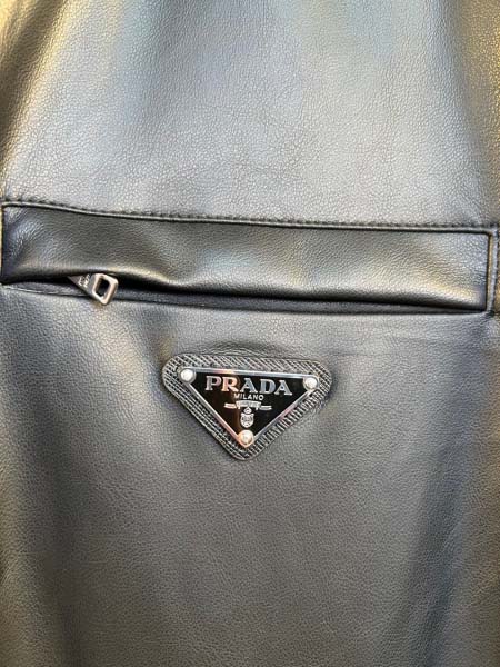 2025年12月2日秋冬新作Pradaジャケット高品質人気商品/LDF工場