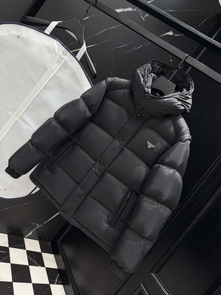 2025年12月3日秋冬新作Pradaダウンジャケット高品質人気商品/LDF工場