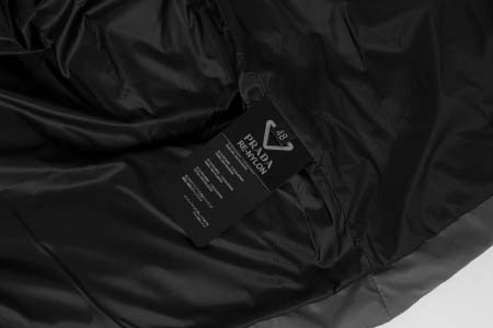 2025年12月5日秋冬新作PRADAダウンベスト高品質人気商品/LDF工場