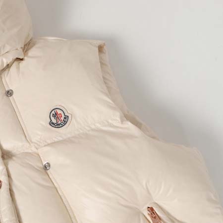 2025年12月5日秋冬新作Moncler女性用ダウンベスト高品質人気商品/LDF工場