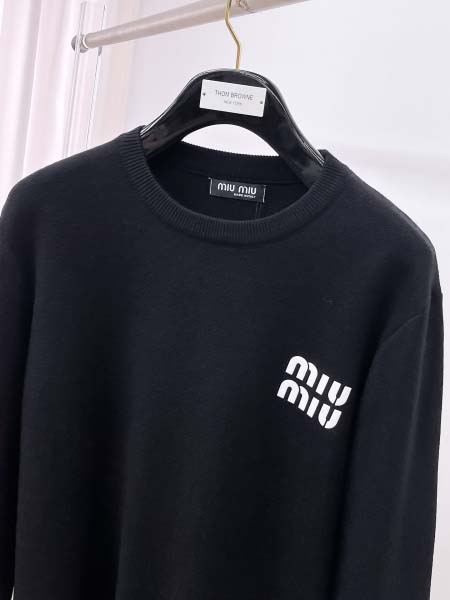 2025年12月5日入荷新作Miumiuセーター ★高級品/誕生日プレゼント/OM工場