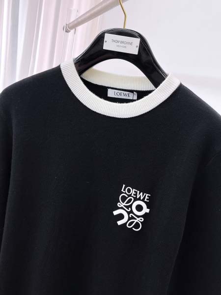 2025年12月5日入荷新作LOEWEセーター ★高級品/誕生日プレゼント/OM工場