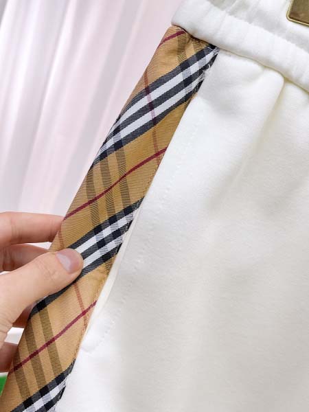 2025年12月5日入荷新作Burberry スーツ上下 ★高級品/誕生日プレゼント/OM工場