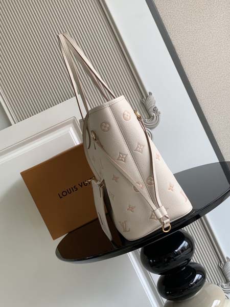 2025年12月8日入荷ヴィトン バッグM14285 高品質新作/誕生日プレゼント
