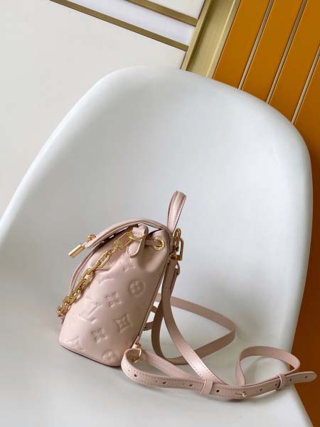 2025年12月8日入荷ヴィトン バッグM13389M13387 M13357 M13358 Coussin BackpackMonogram CoussinLV 21 x 26 x 10高品質新作/誕生日プレゼント