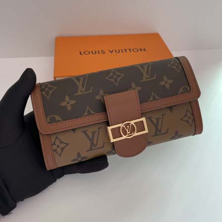 2025年12月8日入荷ヴィトン財布M46645Sarah DauphineMonogramReverse LV Circle Dauphine高品質新作/誕生日プレゼント