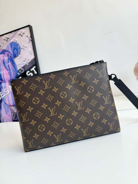 2025年12月8日入荷ヴィトン M40504TakeoffMonogram Eclipse iPad30×22×5cm 高品質新作/誕生日プレゼント