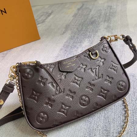 2025年12月9日入荷Louis Vuitton バッグ Easy Pouch M13614 M82346 M81862 M81066 M80349M14421 Easy PouchMonogram 高品質新作/誕生日プレゼント/ZC工場