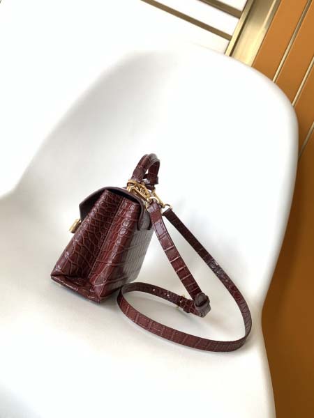 2025年12月9日入荷Louis Vuitton バッグ N82033 N98925 N98928 N80432 N99017 N84714 N86012 Rose des Vents LV 27x11x19 高品質新作/誕生日プレゼント