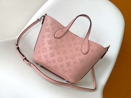 2025年12月9日入荷Louis Vuitton バッグM21848 M21849 M21909 M23196 MBlossom ；20.0 x 20.0 x 12.5  高品質新作/誕生日プレゼント/ZC工場
