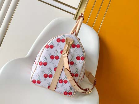 2025年12月9日入荷Louis Vuitton バッグ M13764 Keepall Bandoulière 45 x Monogram 27 x 20 x 45  高品質新作/誕生日プレゼント/ZC工場