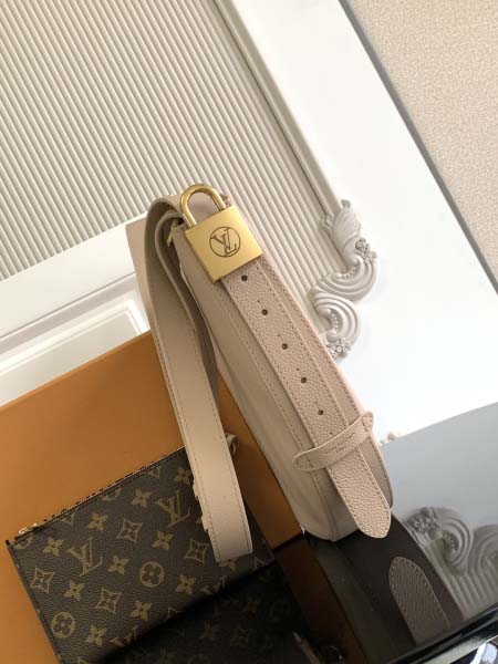 2025年12月9日入荷Louis Vuitton バッグM14635 高品質新作/誕生日プレゼント/ZC工場