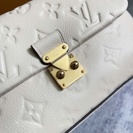 2025年12月10日入荷Louis Vuitton バッグ高品質新作/誕生日プレゼント/ZC工場