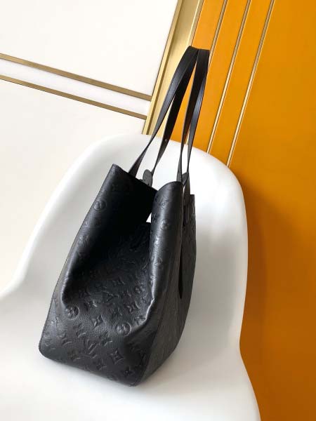 2025年12月10日入荷Louis Vuitton バッグ高品質新作/誕生日プレゼント/ZC工場