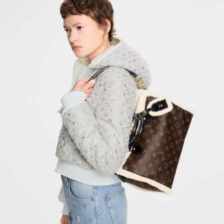 2025年12月10日入荷Louis Vuitton バッグ高品質新作/誕生日プレゼント/ZC工場