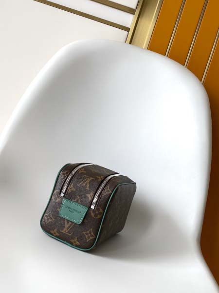 2025年12月10日入荷Louis Vuitton バッグ高品質新作/誕生日プレゼント/ZC工場