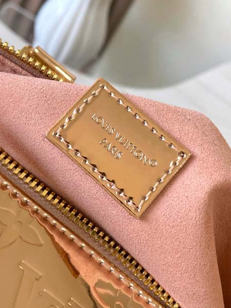 2025年12月10日入荷Louis Vuitton バッグ高品質新作/誕生日プレゼント/ZC工場