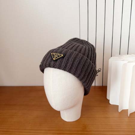 2025年12月10日入荷新品Prada帽子ギフト/誕生日/記念品/アクセサリーkaka工場