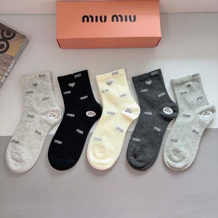 2025年12月10日入荷新品miumiu靴下ギフト/誕生日/記念品/アクセサリーkaka工場