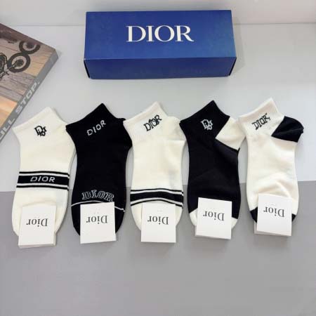 2025年12月10日入荷新品Dior靴下ギフト/誕生日/記念品/アクセサリーkaka工場