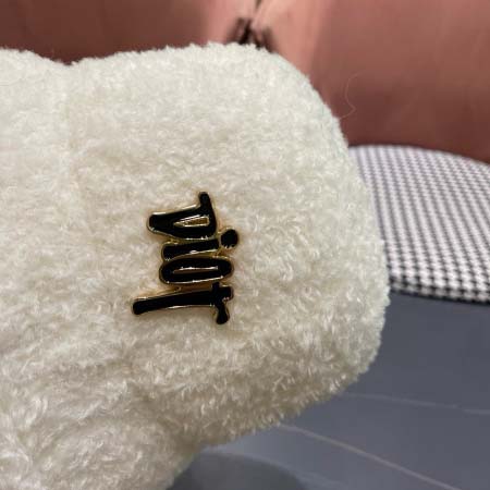 2025年12月11日入荷新品Dior帽子ギフト/誕生日/記念品/アクセサリーkaka工場