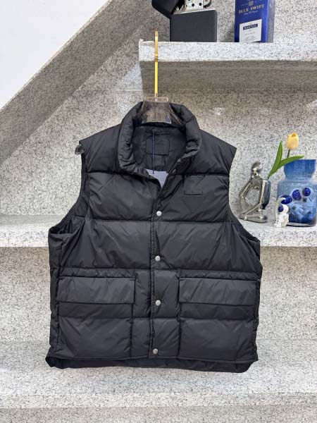 2025年12月14日入荷新作Pradaダウンジャケット秋冬高品質/人気/限定版/Knt工場