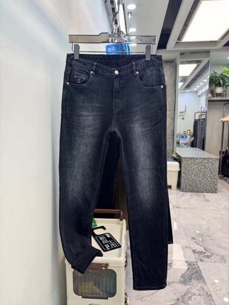 2025年12月15日入荷新作Pradaジーパン秋冬高品質/人気/限定版/Knt工場