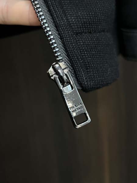 2025年12月16日入荷新作Pradaジャケット秋冬高品質/人気/ASB工場