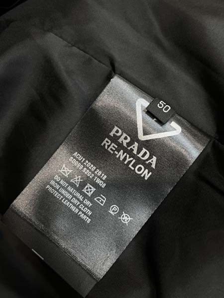 2025年12月16日入荷新作Pradaジャケット秋冬高品質/人気/ASB工場
