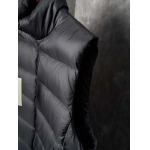 2025年12月1日秋冬新作Balenciagaダウンベスト高品質人気商品/LDF工場