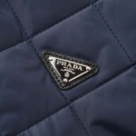 2025年12月2日秋冬新作PRADA綿の服高品質人気商品/LDF工場