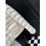 2025年12月3日秋冬新作Monclerダウンジャケット高品質人気商品/LDF工場