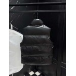 2025年12月3日秋冬新作Pradaダウンジャケット高品質人気商品/LDF工場