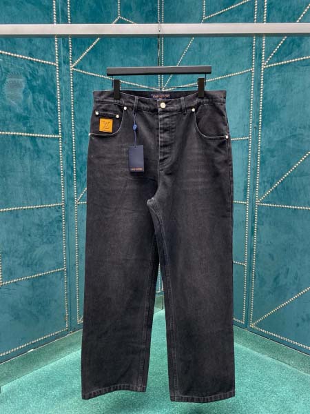 2025年12月3日秋冬新作Louis Vuittonジーパ...