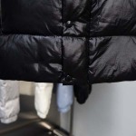 2025年12月4日秋冬新作Monclerダウンジャケット高品質人気商品/LDF工場