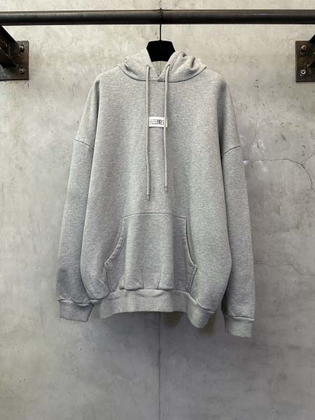 2025年12月4日秋冬新作martin marielaスウ...